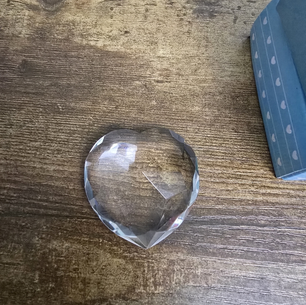 Crystal Heart Paperweight - Picture 3 of 4